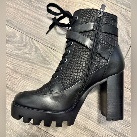 ANTONIO MELANI Black Croc-Embossed Ankle Booties - Picture 4 of 8